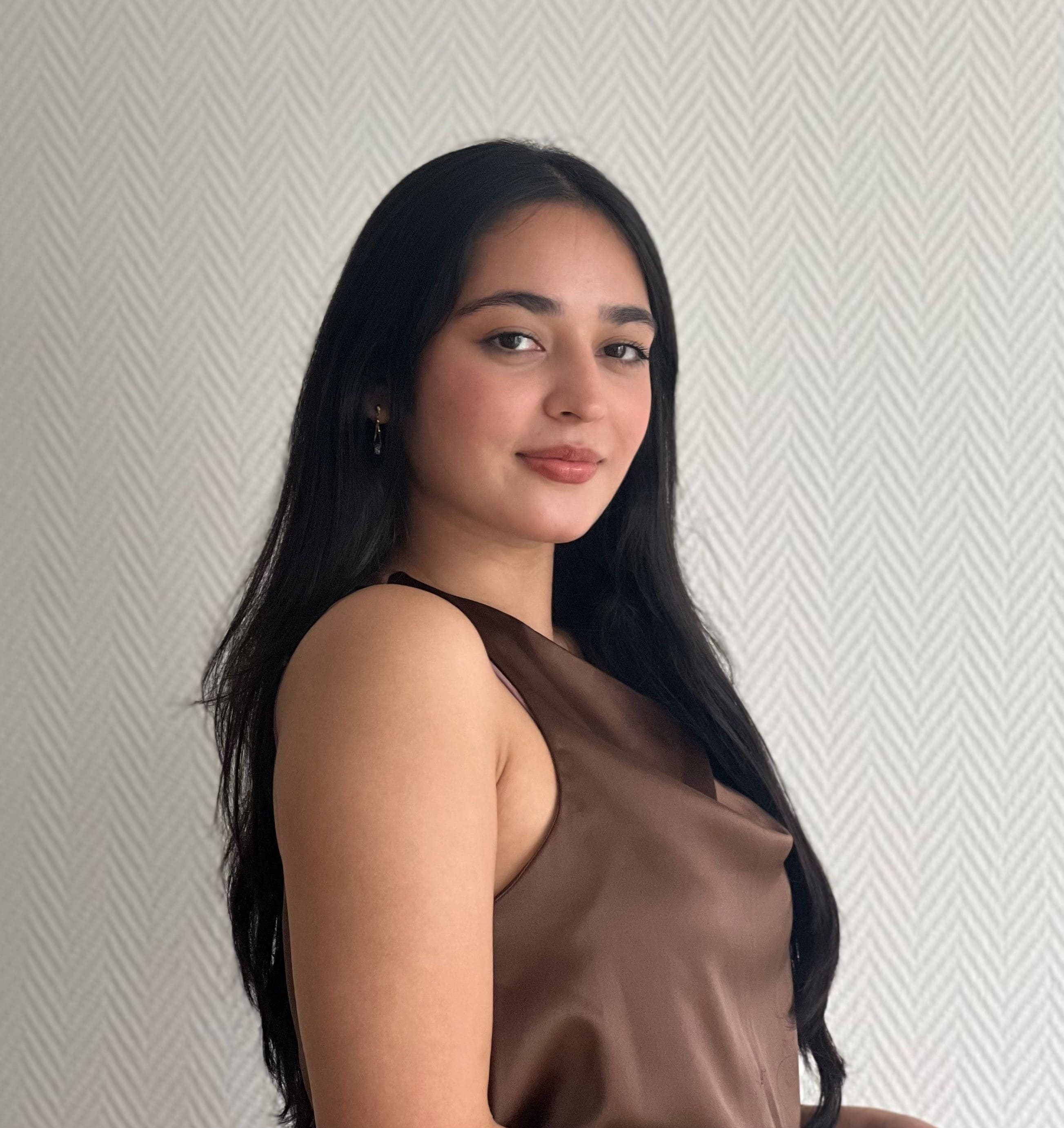 Janvi Brar Deutsche Vermögensberatung Logo