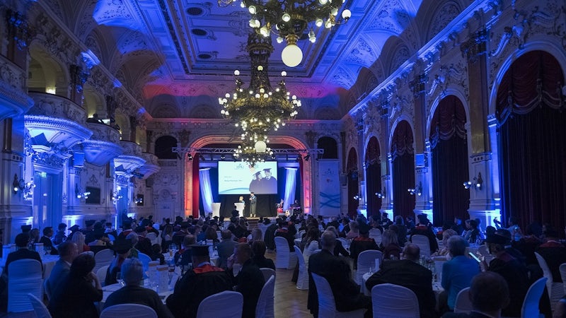 KMU Akademie & Management AG