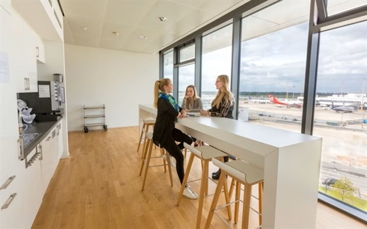 Flughafen Düsseldorf GmbH Foto 5