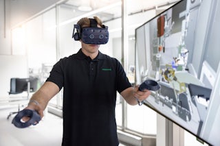 Apprentice uses VR